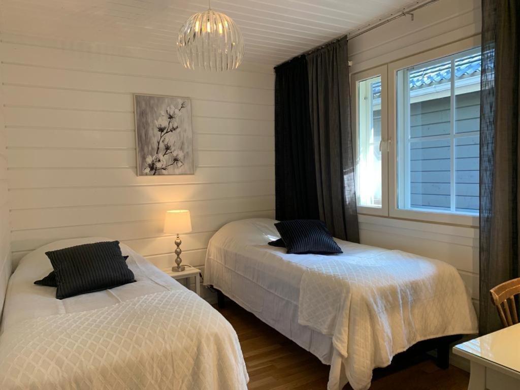 Elegant Villa On The Shore Of Lake Saimaa ラッペーンランタ エクステリア 写真
